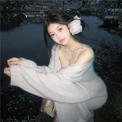 五月八月 海报
